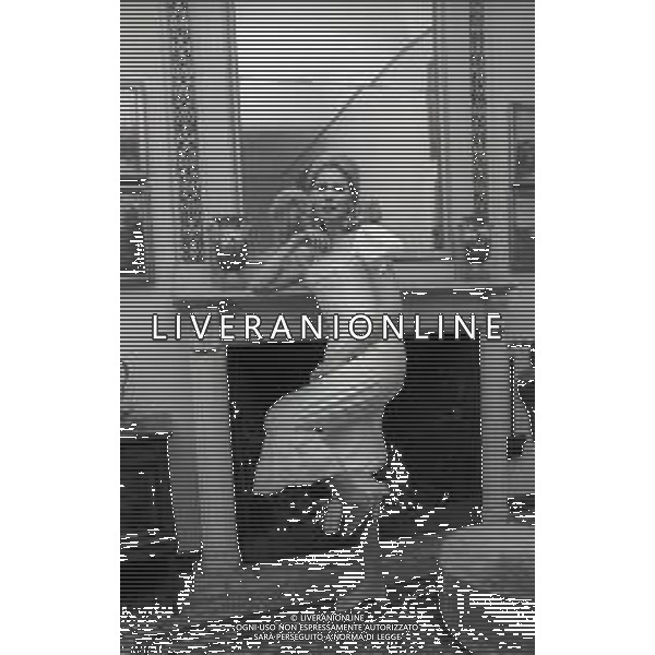RETROSPETTIVA PIA GIANCARO ATTRICE NELLA FOTO PIA GIANCARO SUL SET DEL FILM“IL ROMANZO DI UN GIOVANE POVERO“ NELL\'ANNO 1974  AG ALDO LIVERANI SAS 