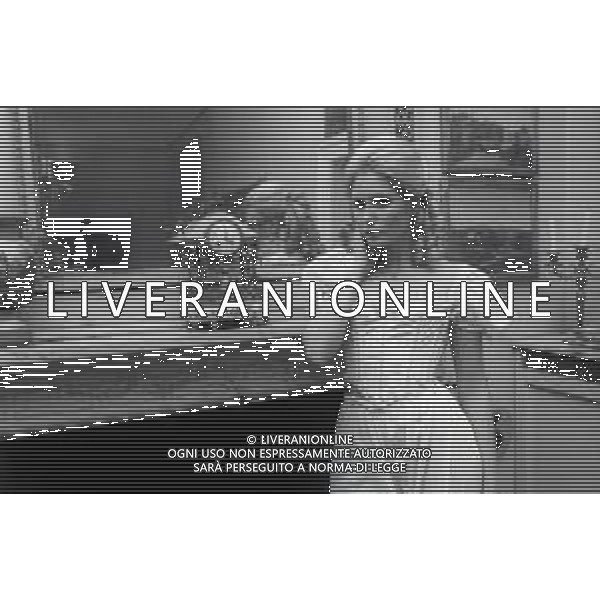 RETROSPETTIVA PIA GIANCARO ATTRICE NELLA FOTO PIA GIANCARO SUL SET DEL FILM“IL ROMANZO DI UN GIOVANE POVERO“ NELL\'ANNO 1974  AG ALDO LIVERANI SAS 