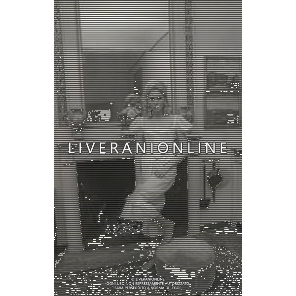 RETROSPETTIVA PIA GIANCARO ATTRICE NELLA FOTO PIA GIANCARO SUL SET DEL FILM“IL ROMANZO DI UN GIOVANE POVERO“ NELL\'ANNO 1974  AG ALDO LIVERANI SAS 