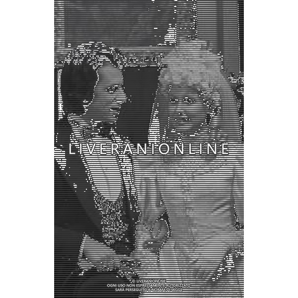 RETROSPETTIVA PIA GIANCARO ATTRICE NELLA FOTO PIA GIANCARO CON SANDRO QUASIMODO SUL SET DEL “IL ROMANZO DI UN GIOVANE POVERO“ NELL\'ANNO 1974 AG ALDO LIVERANI SAS  