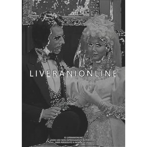 RETROSPETTIVA PIA GIANCARO ATTRICE NELLA FOTO PIA GIANCARO CON SANDRO QUASIMODO SUL SET DEL “IL ROMANZO DI UN GIOVANE POVERO“ NELL\'ANNO 1974 AG ALDO LIVERANI SAS 