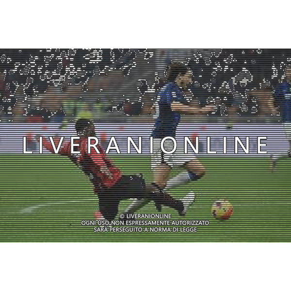 Fode\' Ballo-Toure\' (Milan) atterra in area Matteo Darmian (Inter) e l\'arbitro concede il secodo rigore Milan vs Inter Campionato Serie A TIM - 12a giornata Milano 07-11-2021 Stadio Giuseppe Meazza - San Siro foto Roberto Garavaglia/ag. Aldo Liverani sas / AG ALDO LIVERANI SAS