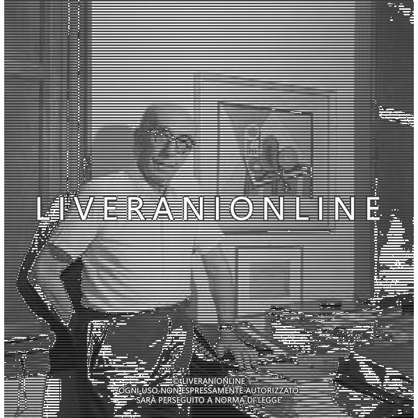 RETROSPETTIVA DIEGO VALERI POETA E ACCADEMICO ITALIANO NEL SUO STUDIO A VENEZIA NEL SETTEMBRE 1969 ©Archivio Giovanni Liverani / AG ALDO LIVERANI SAS