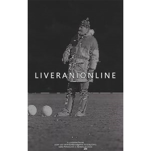 RETROSPETTIVA NILS LIEDHOLM ALLENATORE NELLA FOTO NILS LIEDHOLM ALLENATORE MILAN NELL\'ANNO 1986  AG ALDO LIVERANI SAS 