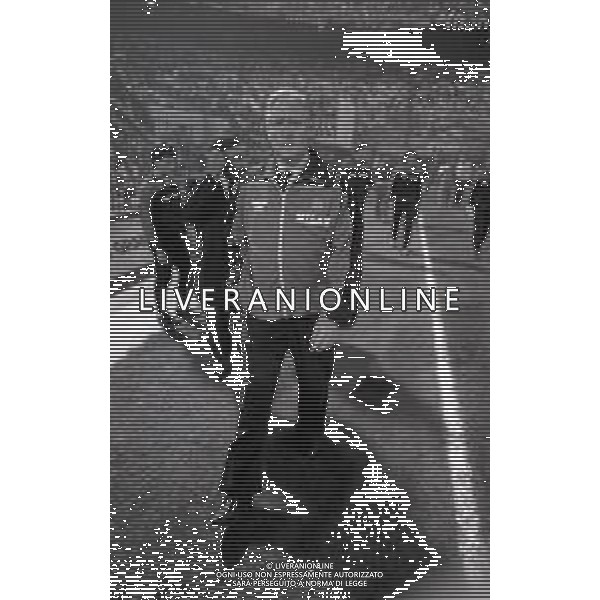 RETROSPETTIVA NILS LIEDHOLM ALLENATORE NELLA FOTO NILS LIEDHOLM ALLENATORE MILAN NELL\'ANNO 1986  AG ALDO LIVERANI SAS 