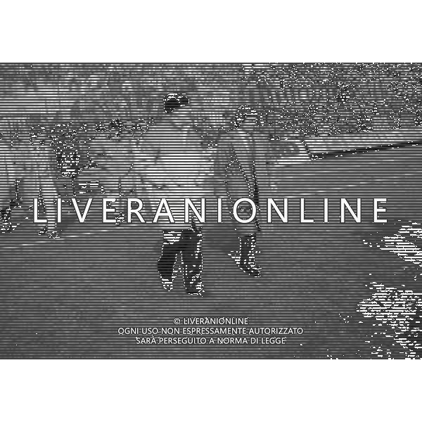 RETROSPETTIVA NILS LIEDHOLM ALLENATORE NELLA FOTO NILS LIEDHOLM ALLENATORE MILAN NELL\'ANNO 1986 CON GIANCARLO DE SISTI AG ALDO LIVERANI SAS 