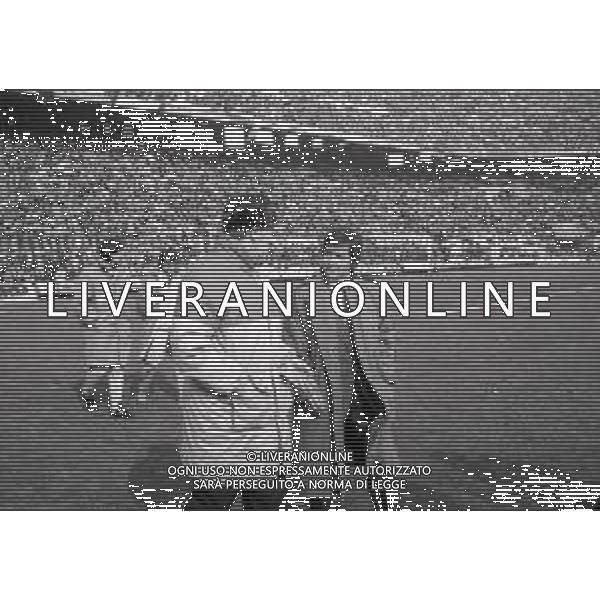 RETROSPETTIVA NILS LIEDHOLM ALLENATORE NELLA FOTO NILS LIEDHOLM ALLENATORE MILAN NELL\'ANNO 1986 CON GIANCARLO DE SISTI AG ALDO LIVERANI SAS 