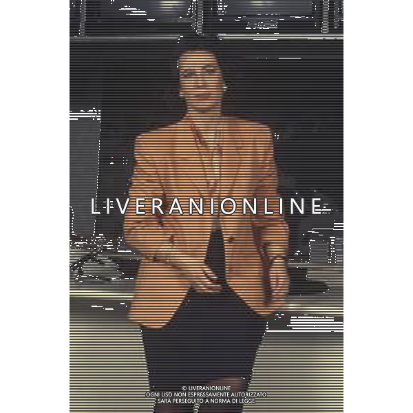 RETROSPETTIVA CESARA BUONAMICI GIORNALISTA NELLA FOTO CESARA BUONAMICI GIORNALISTA TELEVISIVA DELLE RETI MEDIASET AG ALDO LIVERANI SAS