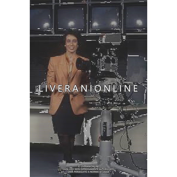 RETROSPETTIVA CESARA BUONAMICI GIORNALISTA NELLA FOTO CESARA BUONAMICI GIORNALISTA TELEVISIVA DELLE RETI MEDIASET AG ALDO LIVERANI SAS