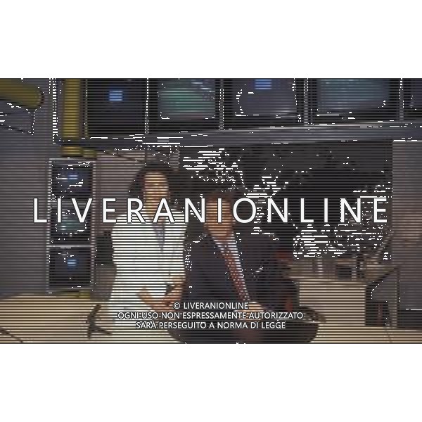 RETROSPETTIVA CESARA BUONAMICI GIORNALISTA NELLA FOTO CESARA BUONAMICI GIORNALISTA TELEVISIVA DELLE RETI MEDIASET CON ALESSANDRO CECCHI PAONE AG ALDO LIVERANI SAS