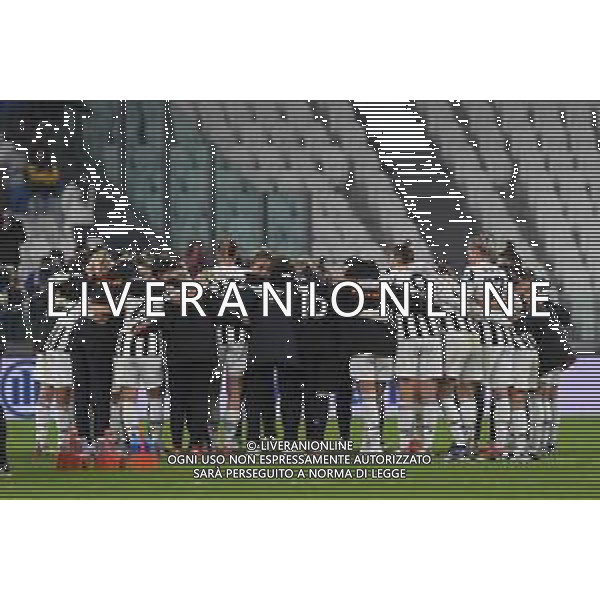 Torino 09.11.2021 Stadio Allianz Stadium ©Manuela Viganti/Agenzia Aldo Liverani Juventus vs Wolfsburg Champions League Women\'s 2021/2022 Nella foto: il gruppo della juventus a fine gara ©VIGANTI/AGENZIA ALDO LIVERANI SAS