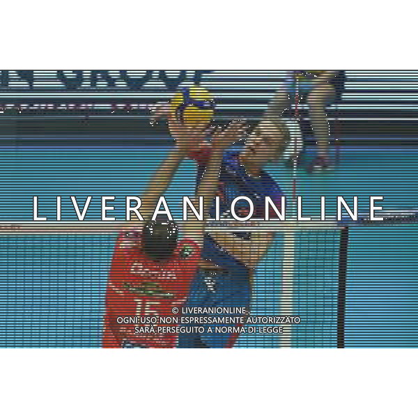 © TVRG Donovan Dzavoronok (Monza) Vero Volley Monza vs Cucine Lube Civitanova Campionato SuperLega Credem Banca - 11a giornata Monza 10-11-2021 Arena di Monza foto Roberto Garavaglia/ag. Aldo Liverani sas