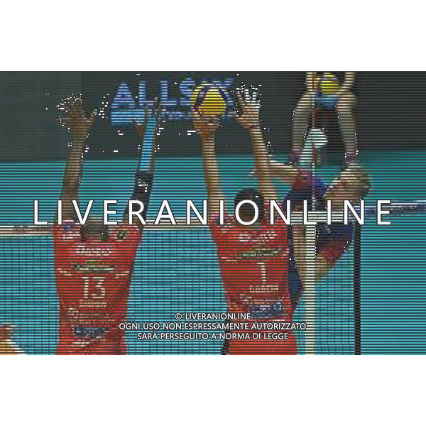 © TVRG Donovan Dzavoronok (Monza) Vero Volley Monza vs Cucine Lube Civitanova Campionato SuperLega Credem Banca - 11a giornata Monza 10-11-2021 Arena di Monza foto Roberto Garavaglia/ag. Aldo Liverani sas