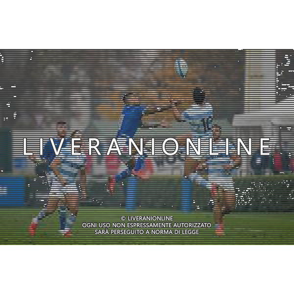 GriffoniE/LMedia - Test Match 2021, Italy vs Argentina - Autumn Nations Cup rugby match 13 November 2021 - Monigo stadium, Treviso, Italy Photo showing: Montanna Monty Ioane (Italy) and Santiago Carreras (Argentina) on the flying ball @GriffoniE/LMedia AG ALDO LIVERANI SAS