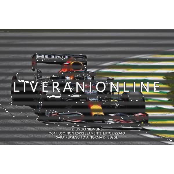 Max Verstappen (NLD) Red Bull Racing RB16B. 13.11.2021. Formula 1 World Championship, Rd 19, Brazilian Grand Prix, Sao Paulo, Brazil, Sprint Race Day. - www.xpbimages.com, EMail: requests@xpbimages.com © Copyright: Carezzevoli / XPB Images/AGENZIA ALDO LIVERANI SAS - ITALY ONLY EDITORIAL USE ONLY