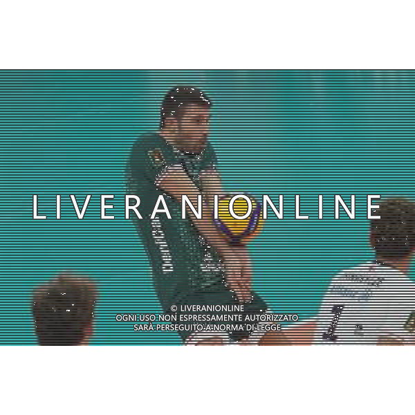 CerquigliniL/LMedia - Sir Safety Conad Perugia vs Allianz Milano - Volleyball Italian Serie A Men Superleague Championship 2021/2022 13 November 2021 - PalaBarton, Perugia, Italy Photo showing: pesaresi nicola (n.18 libero allianz milano) in reception @CerquigliniL/LMedia/AGENZIA ALDO LIVERANI SAS