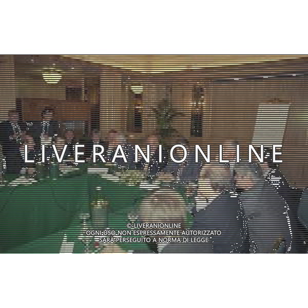 RIUNIONE DEI DIRIGENTI SUPERLEGA CALCIO, HOTEL PALACE MILANO 14 OTTOBRE 1998 NELLA FOTO KARL-HEINZ RUMMENIGGE BAYERN MONACO, ROBERTO BETTEGA JUVENTUS, ADRIANO GALLIANI MILAN, LORENZO SANZ REAL MADRID E GIAMMARIA VISCONTI DI MODRONE INTER ©ARCHIVIO/AGENZIA ALDO LIVERANI SAS