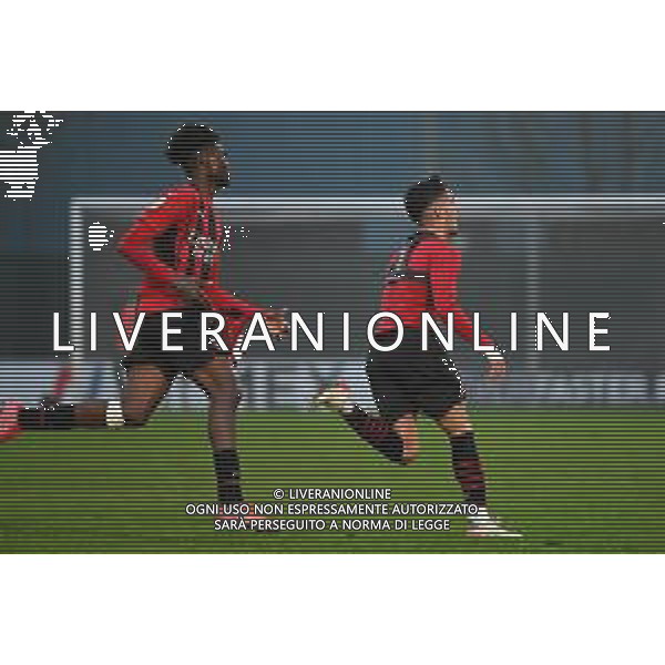 © TVRG Andrea Capone (Milan) DX esulta dopo il gol del 3 a 1 Milan vs Juventus Campionato Primavera 1 TIM - 9a giornata Milano 19-11-2021 centro sportivo Peppino Vismara foto Roberto Garavaglia/ag. Aldo Liverani sas/AGENZIA ALDO LIVERANI SAS