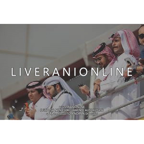 Circuit atmosphere - fans. 19.11.2021 Formula 1 World Championship, Rd 20, Qatar Grand Prix, Doha, Qatar, Practice Day. - www.xpbimages.com, EMail: requests@xpbimages.com © Copyright: Batchelor / XPB Images/AGENZIA ALDO LIVERANI SAS - ITALY ONLY EDITORIAL USE ONLY