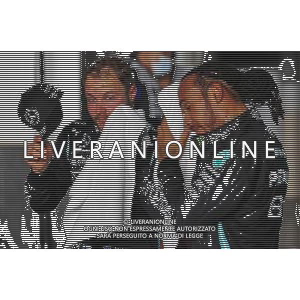 Pole sitter Lewis Hamilton (GBR) Mercedes AMG F1 and team mate Valtteri Bottas (FIN) Mercedes AMG F1 in qualifying parc ferme. 20.11.2021. Formula 1 World Championship, Rd 20, Qatar Grand Prix, Doha, Qatar, Qualifying Day. - www.xpbimages.com, EMail: requests@xpbimages.com © Copyright: Batchelor / XPB Images/AGENZIA ALDO LIVERANI SAS - ITALY ONLY EDITORIAL USE ONLY
