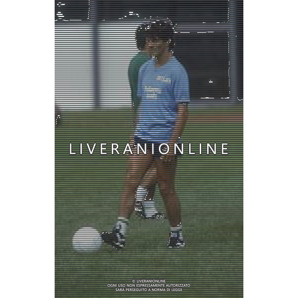 RETROSPETTIVA PAOLO ROSSI CALCIATORE NELLA FOTO PAOLO ROSSI IN ALLENAMENTO CON IL MILAN AG ALDO LIVERANI SAS