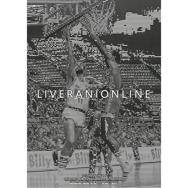 RETROSPETTIVA CHARLES JEROME KUPEC BASKET NELLA FOTO CHARLES JEROME KUPEC CON LA MAGLIA DELLA BILLY MILANO BASKET AG ALDO LIVERANI SAS