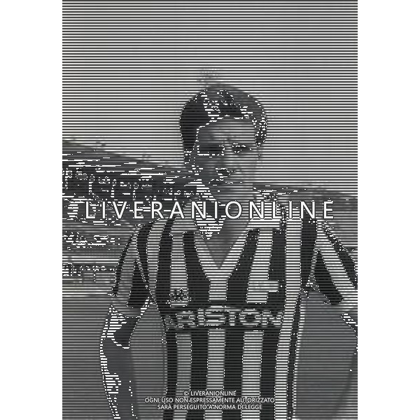 RETROSPETTIVA SERGIO BRIO CALCIATORE NELLA FOTO SERGIO BRIO CON LA MAGLIA DELLA JUVENTUS CALCIO NELL\'ANNO 1987 AG ALDO LIVERANI SAS