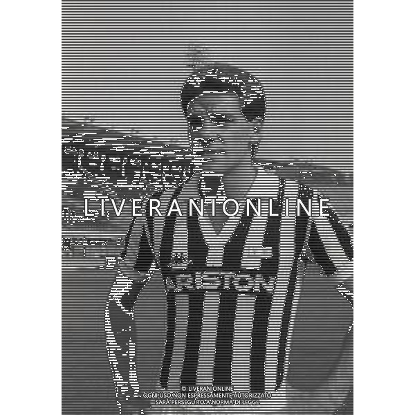 RETROSPETTIVA SERGIO BRIO CALCIATORE NELLA FOTO SERGIO BRIO CON LA MAGLIA DELLA JUVENTUS CALCIO NELL\'ANNO 1987 AG ALDO LIVERANI SAS