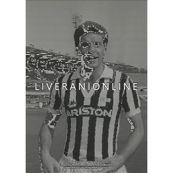 RETROSPETTIVA SERGIO BRIO CALCIATORE NELLA FOTO SERGIO BRIO CON LA MAGLIA DELLA JUVENTUS CALCIO NELL\'ANNO 1987 AG ALDO LIVERANI SAS