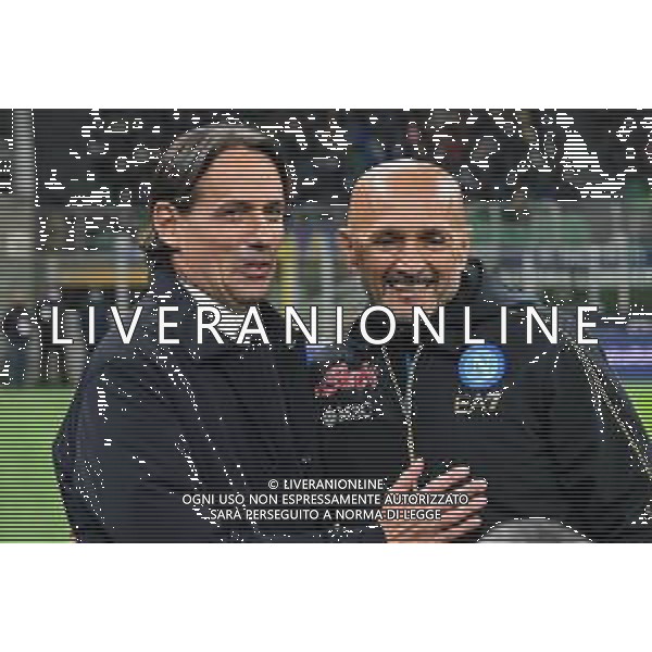 Simone Inzaghi allenatore Inter SX e Luciano Spalletti allenatore Napoli DX Inter vs Napoli Campionato Serie A TIM - 13a giornata Milano 21-11-2021 Stadio Giuseppe Meazza - San Siro foto Roberto Garavaglia/ag. Aldo Liverani sas / AGENZIA ALDO LIVERANI SAS