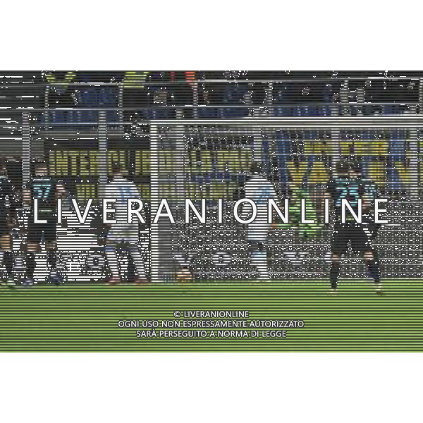 David Ospina (Napoli) respinge il colpo di testa di Ivan Perisic (Inter) oltre la linea e l\'arbitro concede il gol Inter vs Napoli Campionato Serie A TIM - 13a giornata Milano 21-11-2021 Stadio Giuseppe Meazza - San Siro foto Roberto Garavaglia/ag. Aldo Liverani sas / AGENZIA ALDO LIVERANI SAS