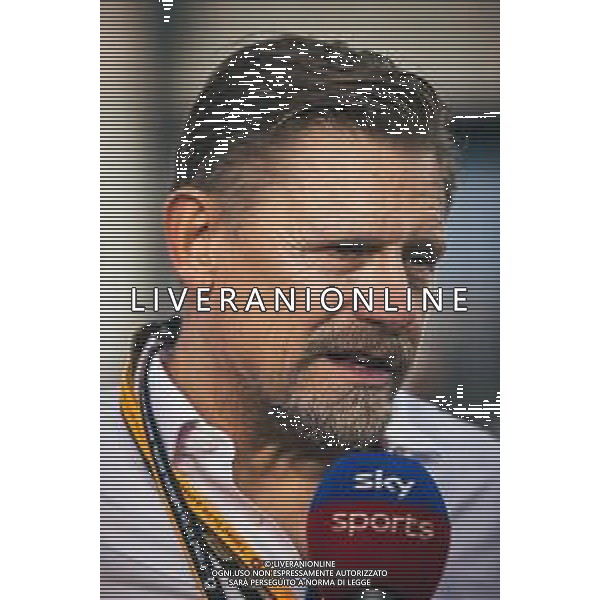Peter Schmeichel (DEN) Former Football Goalkeeper on the grid. 21.11.2021. Formula 1 World Championship, Rd 20, Qatar Grand Prix, Doha, Qatar, Race Day. - www.xpbimages.com, EMail: requests@xpbimages.com © Copyright: Batchelor / XPB Images/ AGENZIA ALDO LIVERANI SAS - ITALY ONLY EDITORIAL USE ONLY