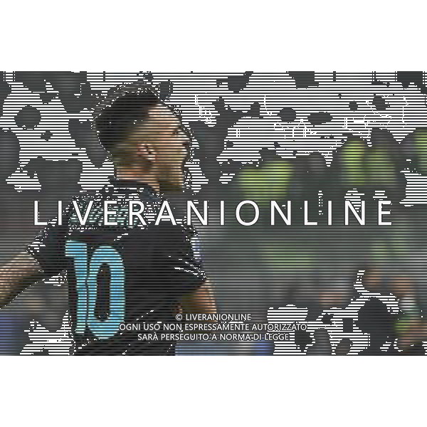 Lautaro Martinez (Inter) esulta dopo il gol del 3 a 1 Inter vs Napoli Campionato Serie A TIM - 13a giornata Milano 21-11-2021 Stadio Giuseppe Meazza - San Siro foto Roberto Garavaglia/ag. Aldo Liverani sas