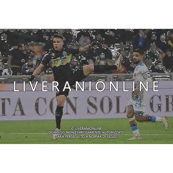 Lautaro Martinez (Inter) e sulla DX Lorenzo Insigne (Napoli) Inter vs Napoli Campionato Serie A TIM - 13a giornata Milano 21-11-2021 Stadio Giuseppe Meazza - San Siro foto Roberto Garavaglia/ag. Aldo Liverani sas