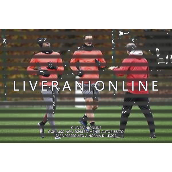 ¬© TVRG allenamento Milan nella foto Rafael Leao SX e Zlatan Ibrahimovic DX Carnago (VA) 23-11-2021 Centro sportivo Milanello Allenamento del Milan in preparazione della gara contro l\'Atletico Madrid valevole per la 5a giornata del gruppo B della fase a gironi della UEFA Champions League foto Roberto Garavaglia/ag. Aldo Liverani sas/AGENZIA ALDO LIVERANI SAS