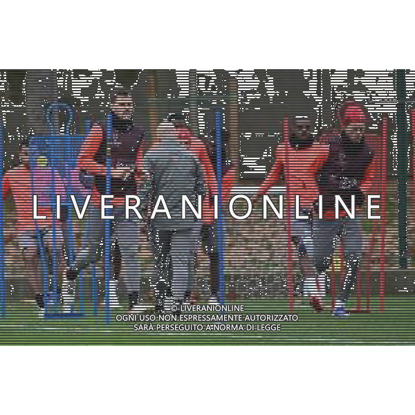 © TVRG allenamento Milan nella foto Alessio Romagnoli SX e Simon Kjaer DX Carnago (VA) 23-11-2021 Centro sportivo Milanello Allenamento del Milan in preparazione della gara contro l\'Atletico Madrid valevole per la 5a giornata del gruppo B della fase a gironi della UEFA Champions League foto Roberto Garavaglia/ag. Aldo Liverani sas/AGENZIA ALDO LIVERANI SAS