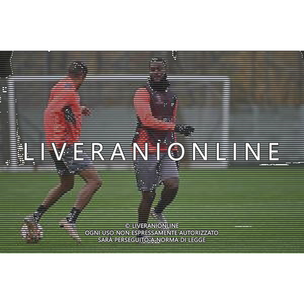 ¬© TVRG allenamento Milan nella foto Franck Kessie Carnago (VA) 23-11-2021 Centro sportivo Milanello Allenamento del Milan in preparazione della gara contro l\'Atletico Madrid valevole per la 5a giornata del gruppo B della fase a gironi della UEFA Champions League foto Roberto Garavaglia/ag. Aldo Liverani sas/AGENZIA ALDO LIVERANI SAS