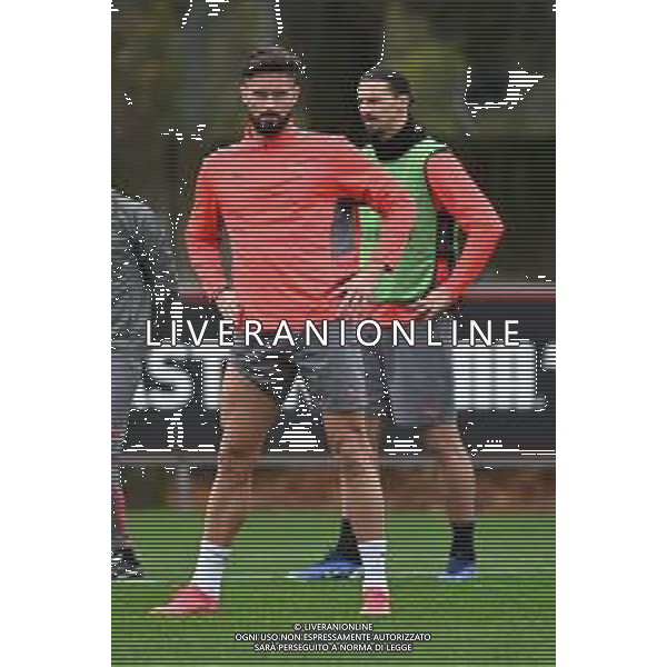¬© TVRG allenamento Milan nella foto Olivier Giroud SX e Zlatan Ibrahimovic DX Carnago (VA) 23-11-2021 Centro sportivo Milanello Allenamento del Milan in preparazione della gara contro l\'Atletico Madrid valevole per la 5a giornata del gruppo B della fase a gironi della UEFA Champions League foto Roberto Garavaglia/ag. Aldo Liverani sas/AGENZIA ALDO LIVERANI SAS