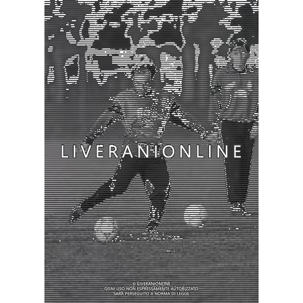 RETROSPETTIVA SALVATORE SCHILLACI CALCIATORE NELLA FOTO SALVATORE SCHILLACI CON L\'ALLENATORE GIAMPIERO MARINI AD APPIANO GENTILE NELL\'ANNO 1993-1994 AG ALDO LIVERANI SAS