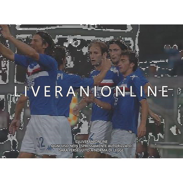 GENOVA 29/9/2005 COPPA UEFA SAMPDORIA-SETUBALL NELLA FOTO ESULTANZA DEI SAMPDORIANI DOPO IL GOL DELL\' 1-0 FOTO ARCAINI/AG ALDO LIVERANI