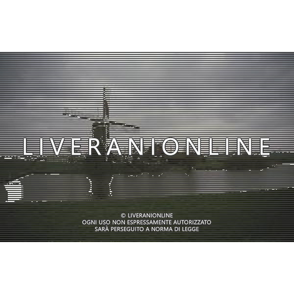 AMSTERDAM -MULINI A VENTO AG ALDO LIVERANI SAS