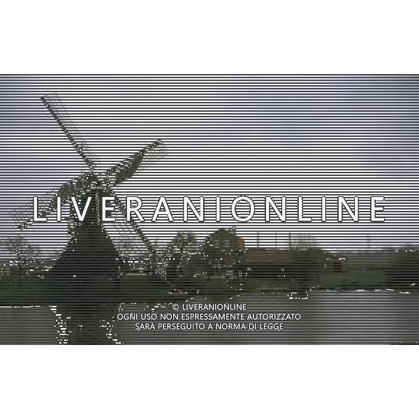 AMSTERDAM -MULINI A VENTO AG ALDO LIVERANI SAS