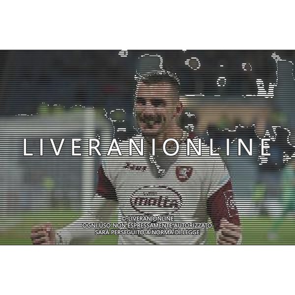 26-11-2021. Cagliari Calcio - U.S. Salernitana. 14° giornata Serie A calcio 2021-2022. Italia, Sardegna, Cagliari, Stadio Unipol Domus. Salvatore Moi/Aldo Liverani s.a.s. Nella foto: gol ed esultanza Salernitana in trasferta contro Cagliari. Segna:Federico Bonazzoli Salernitana ©MOI/AGENZIA ALDO LIVERANI SAS