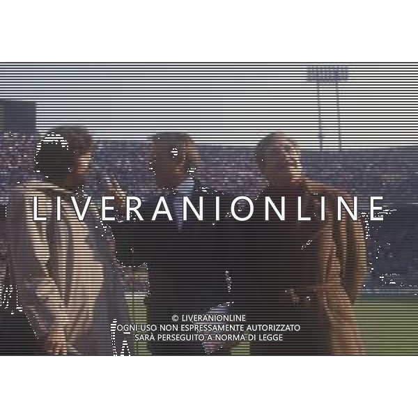 RETROSPETTIVA PAOLA GASSMAN ATTRICE NELLA FOTO PAOLA GASSMAN NELL\'ANNO 1988 ALLO STADIO MEAZZA DI MILANO CON IL MARITO UGO PAGLIAI AG ALDO LIVERANI SAS 