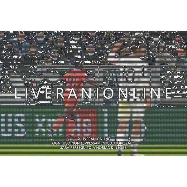 Torino 27.11.2021 Stadio Allianz Stadium ©Alessandro Falzone/Agenzia Aldo Liverani Juventus vs Fiorentina Serie A Tim 2021/2022 Nella foto : ESULTANZA DOPO GOL DI DUVAN ZAPATA ©FALZONE/AGENZIA ALDO LIVERANI SAS