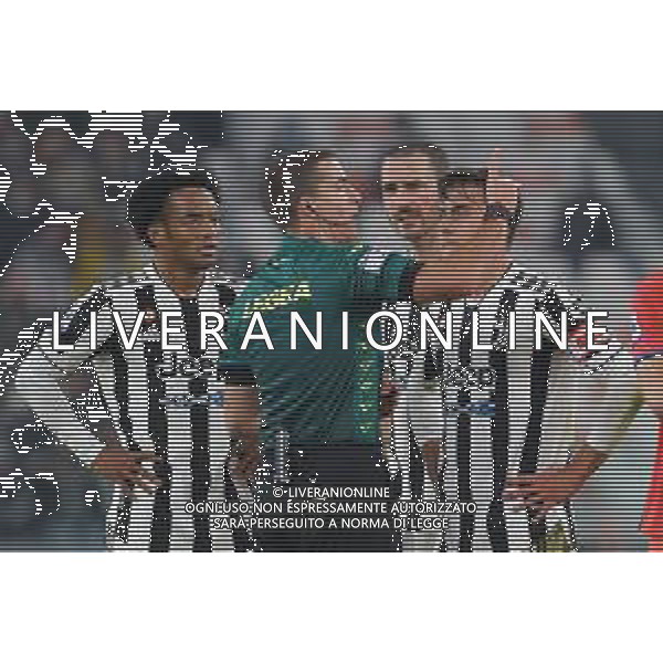 Torino 27.11.2021 Stadio Allianz Stadium ©Alessandro Falzone/Agenzia Aldo Liverani Juventus vs Atalanta 13^ giornata Serie A Tim 2021/2022 Nella foto : GIOVANNI AYROLDI-Cuadrado-Dybala-Bonucci