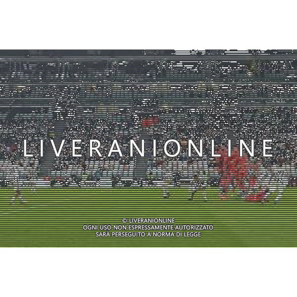Torino 27.11.2021 Stadio Allianz Stadium ©Alessandro Falzone/Agenzia Aldo Liverani Juventus vs Atalanta 13^ giornata Serie A Tim 2021/2022 Nella foto : Traversa colpita da Dybala su calcio di punizione