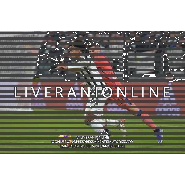 Torino 27.11.2021 Stadio Allianz Stadium ©Alessandro Falzone/Agenzia Aldo Liverani Juventus vs Atalanta 13^ giornata Serie A Tim 2021/2022 Nella foto : Weston Mckennie-Remo Freuler