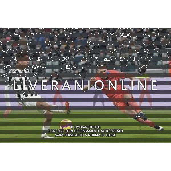 Torino 27.11.2021 Stadio Allianz Stadium ©Alessandro Falzone/Agenzia Aldo Liverani Juventus vs Atalanta 13^ giornata Serie A Tim 2021/2022 Nella foto : Paulo Dybala-Merih Demiral