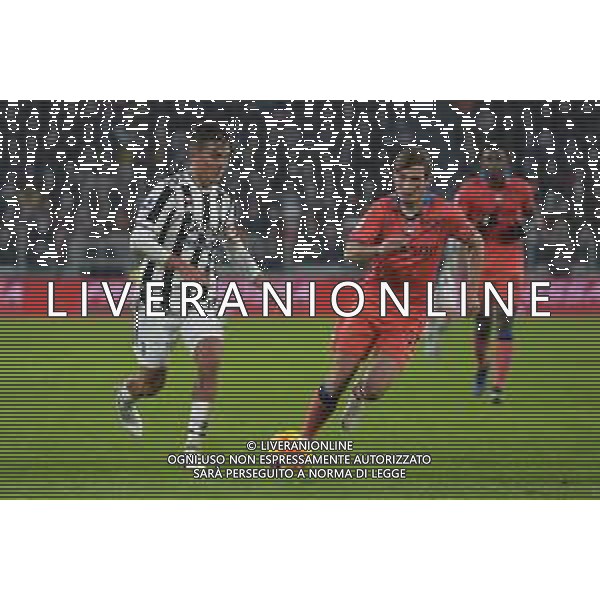 Torino 27.11.2021 Stadio Allianz Stadium ©Alessandro Falzone/Agenzia Aldo Liverani Juventus vs Atalanta 13^ giornata Serie A Tim 2021/2022 Nella foto : Paulo Dybala-Marten De Roon